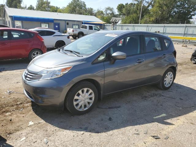 Hatchbacks NISSAN VERSA 2016 Szary