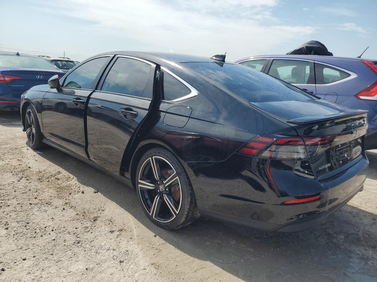 2023 Honda Accord - Image 2
