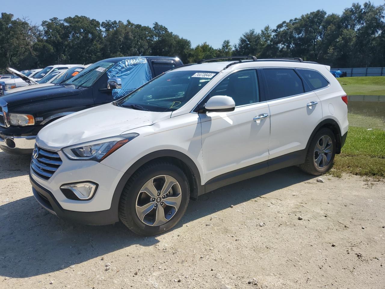 KM8SM4HF7FU118993 2015 HYUNDAI SANTA FE - Image 1