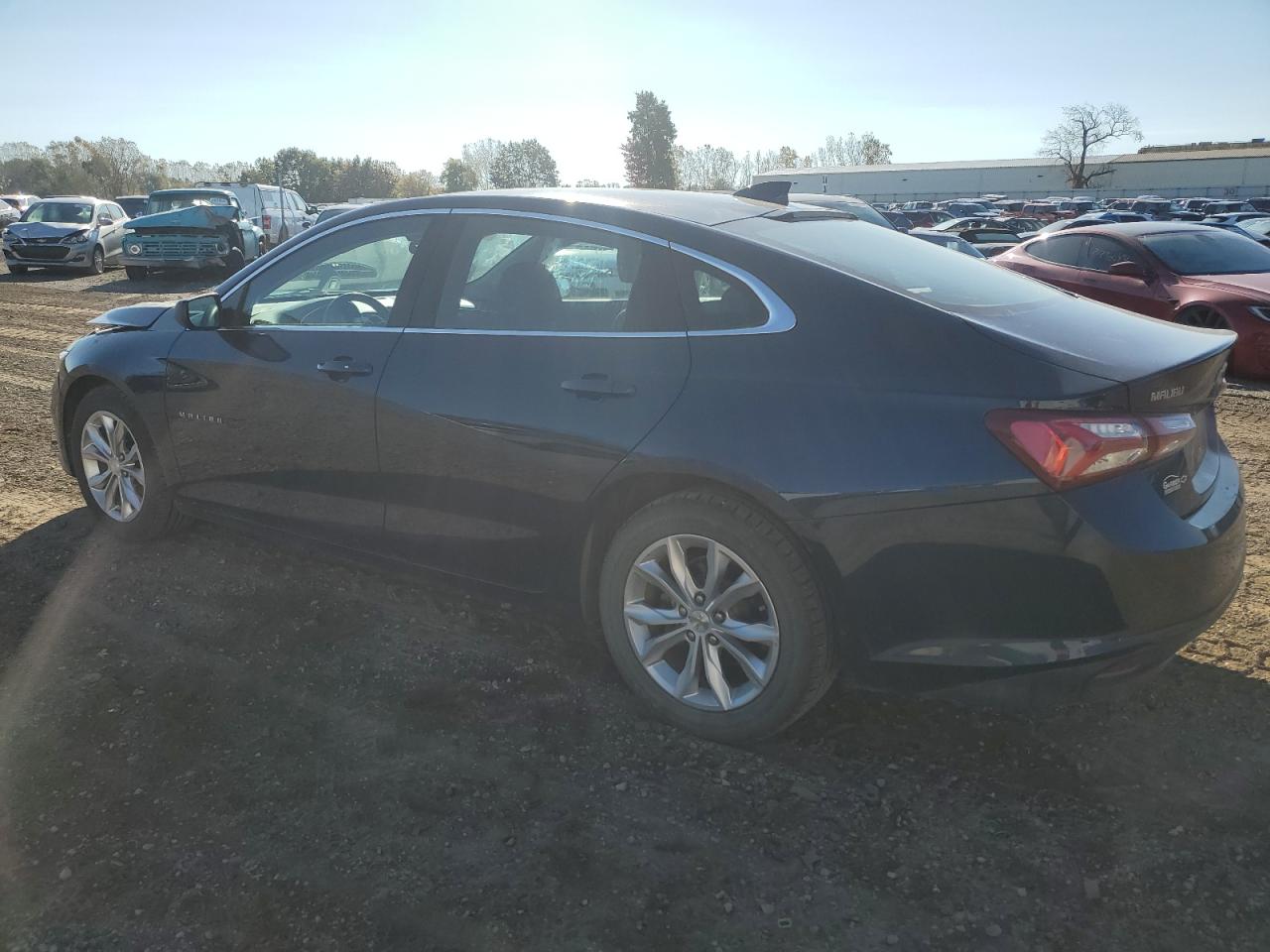 2019 Chevrolet Malibu - Image 2