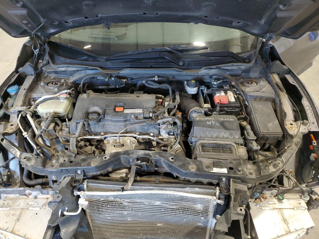 19XFC2F58JE014138 2018 Honda Civic Lx