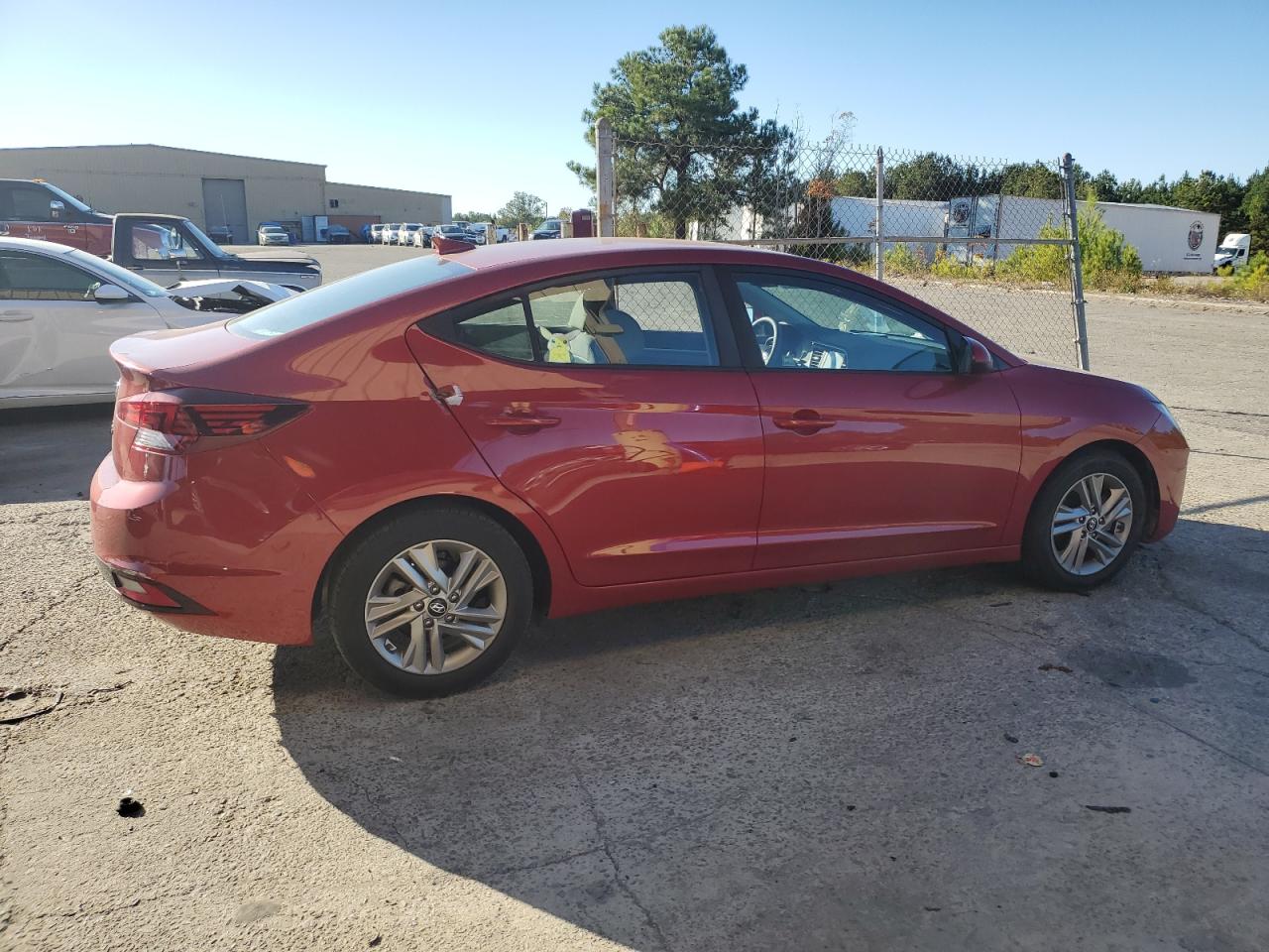 2019 Hyundai Elantra - Image 3
