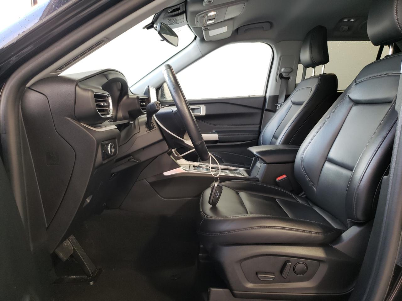2023 Ford Explorer - Image 7