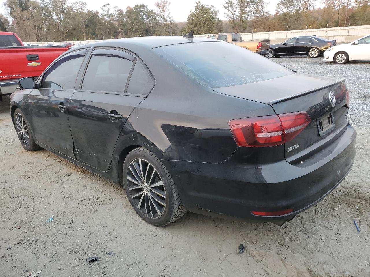 2016 Volkswagen Jetta - Image 2