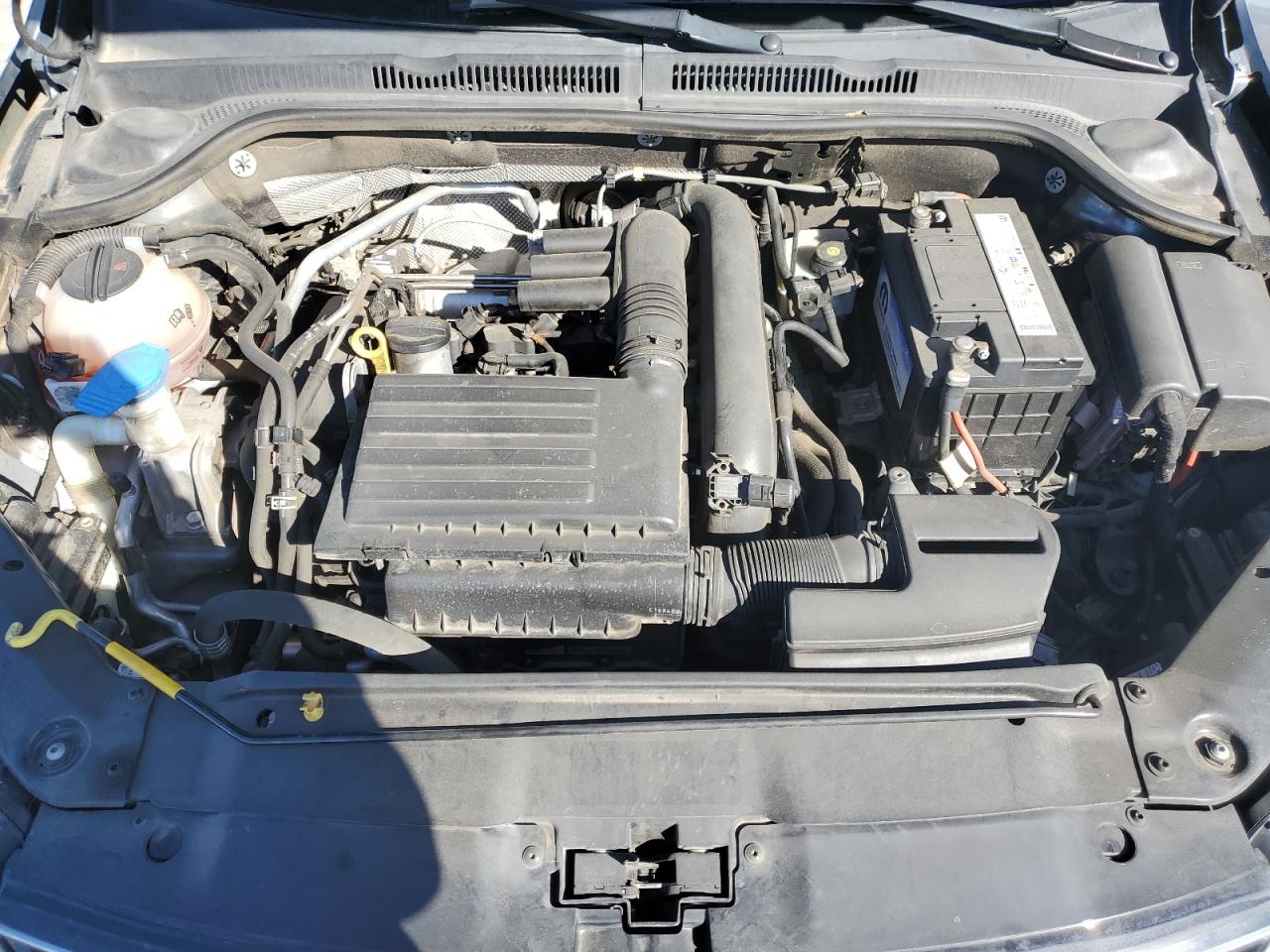 2016 Volkswagen Jetta - Image 11