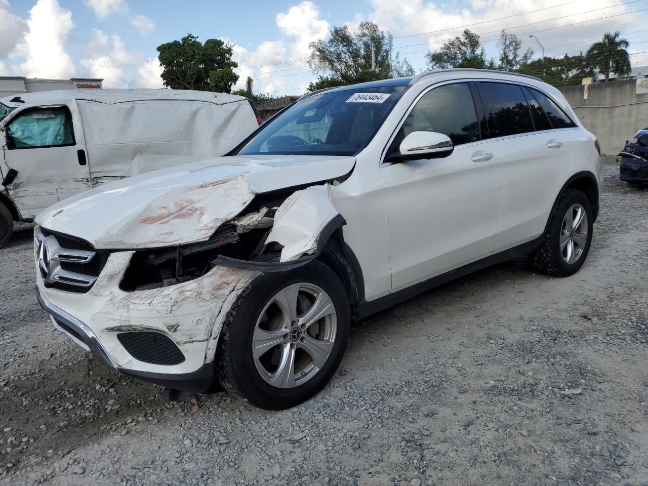 2018 Mercedes-Benz GLC - Image 1