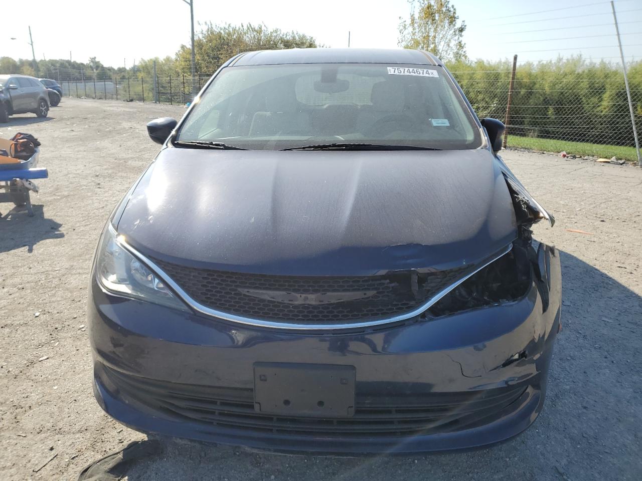 2017 Chrysler Pacifica - Image 5