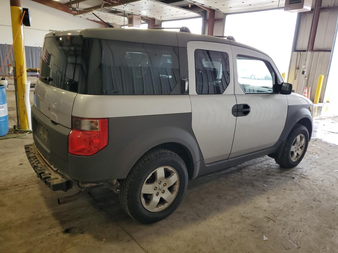 2004 Honda Element - Image 3