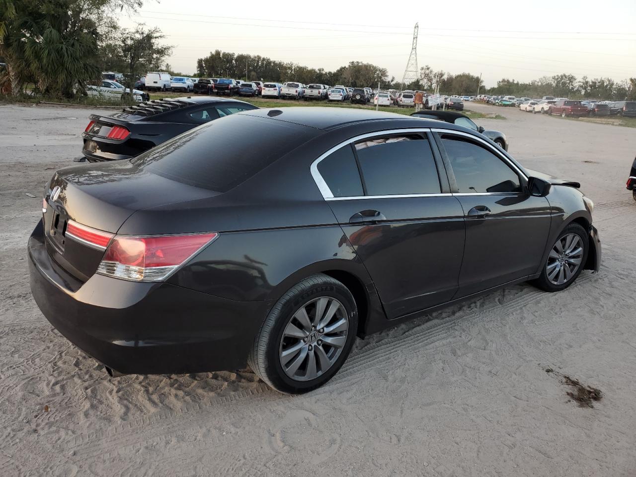 2011 Honda Accord - Image 3
