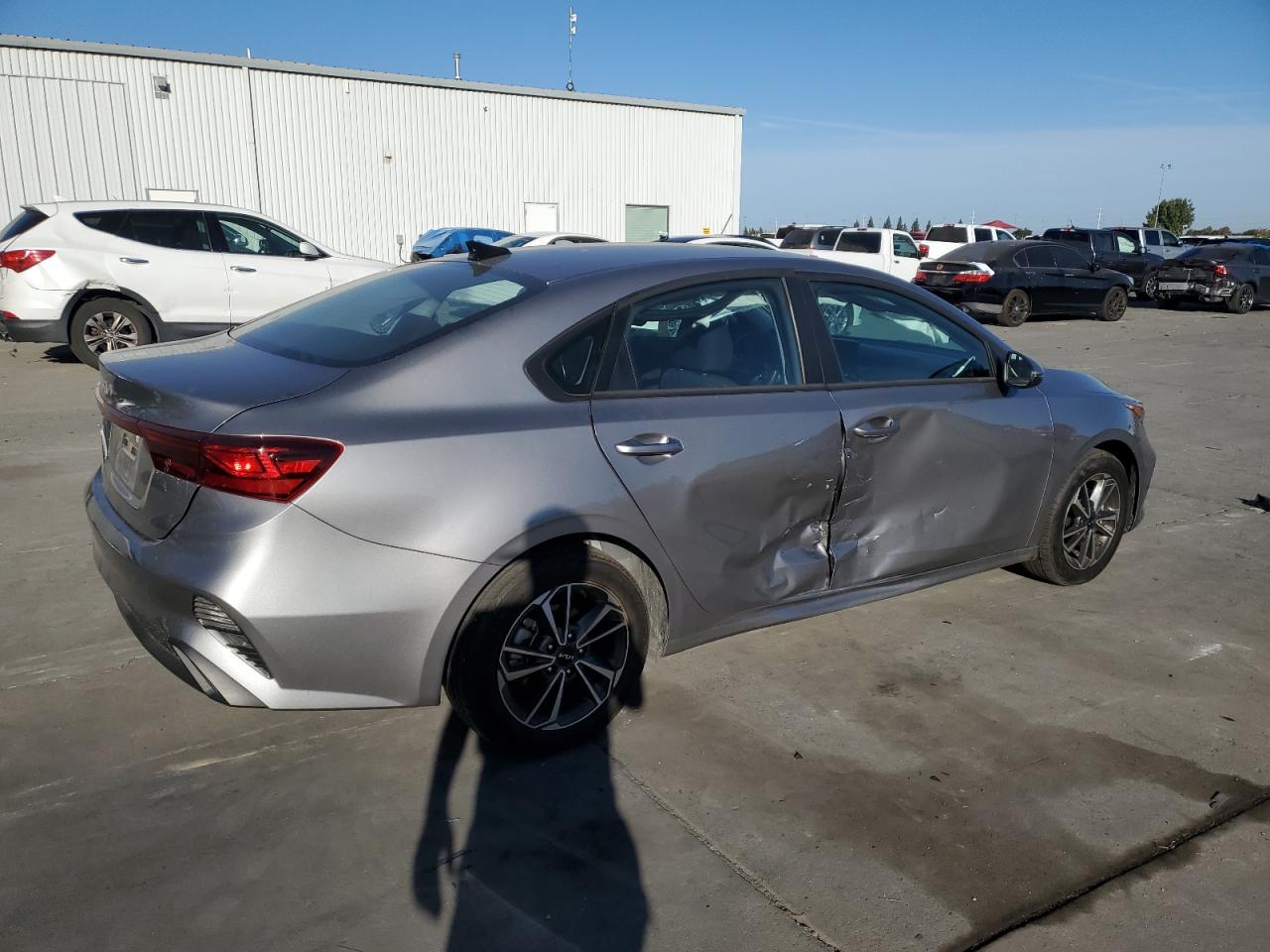 2023 Kia Forte - Image 3