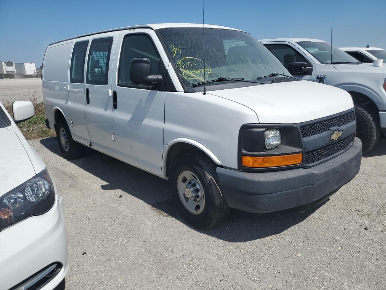 VIN 1GCWGFBA4D1116932 2013 CHEVROLET EXPRESS no.4