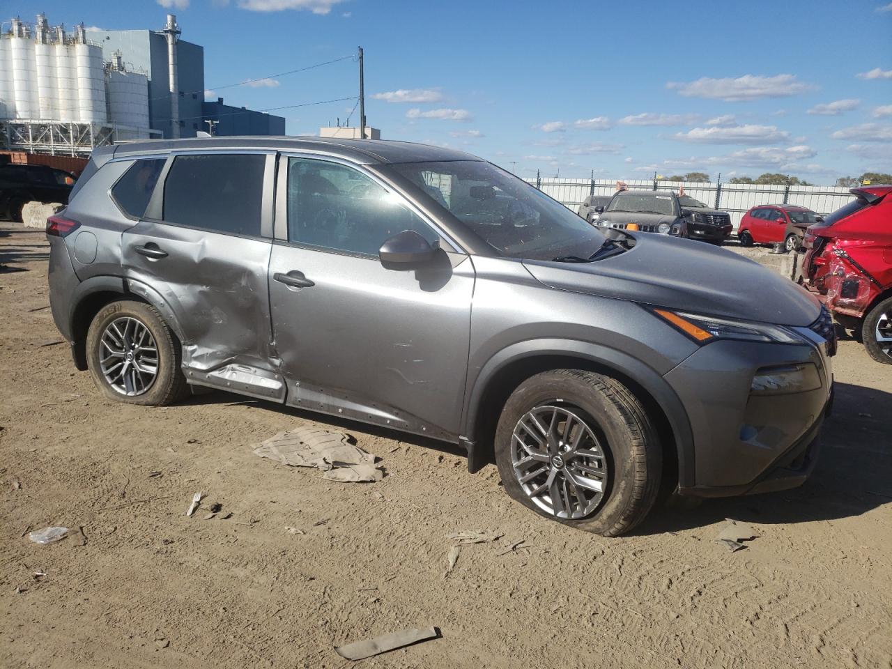 2021 Nissan Rogue - Image 4