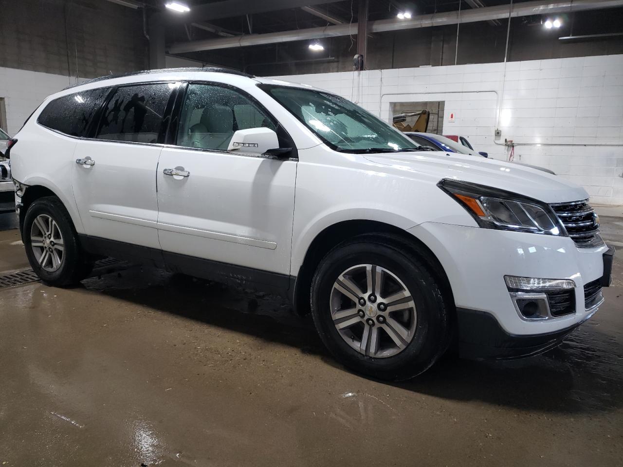 VIN 1GNKVHKD9GJ348576 2016 CHEVROLET TRAVERSE no.4