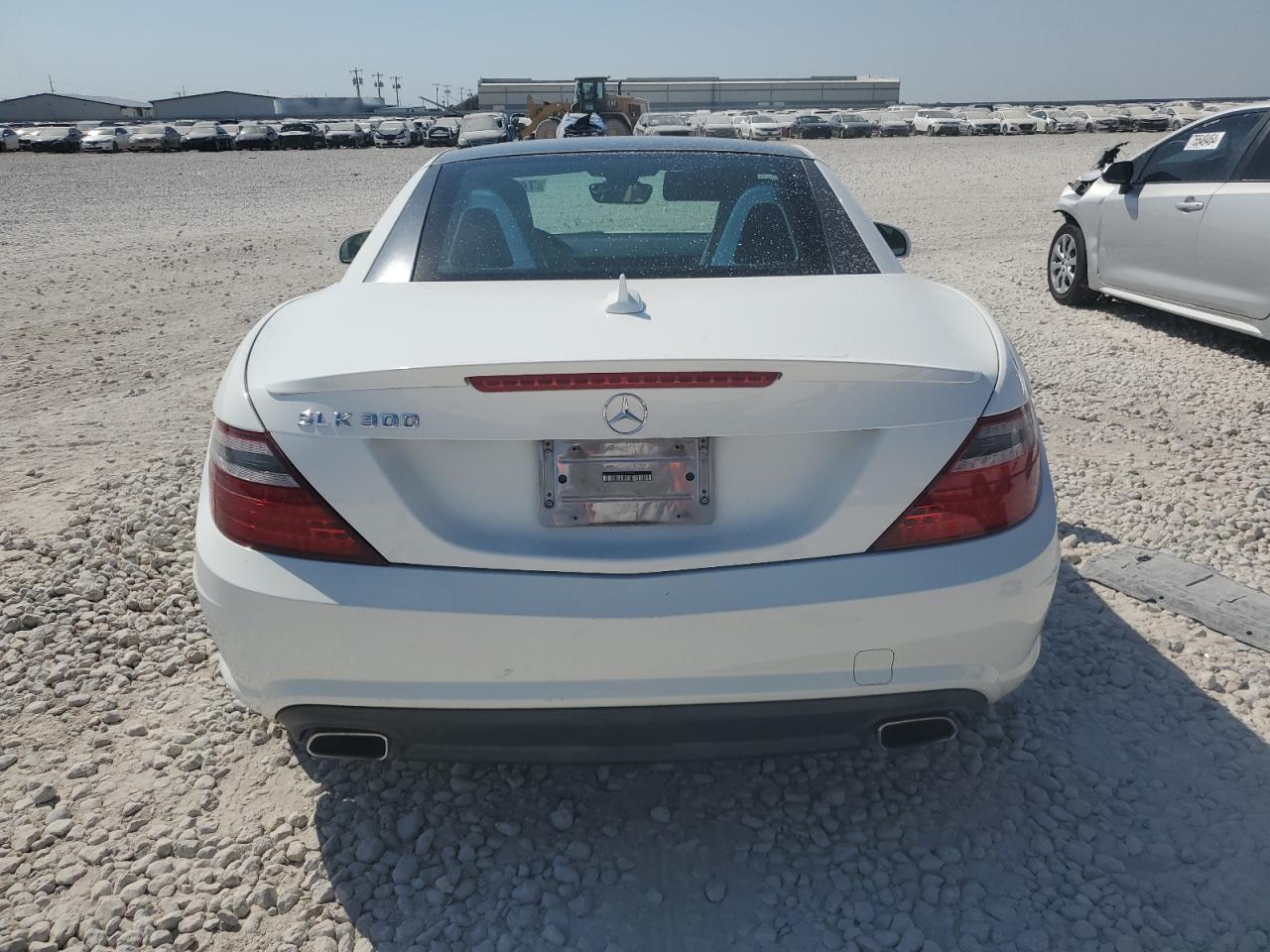 2016 Mercedes-Benz Slk 300 VIN: WDDPK3JA9GF118093 Lot: 74628164