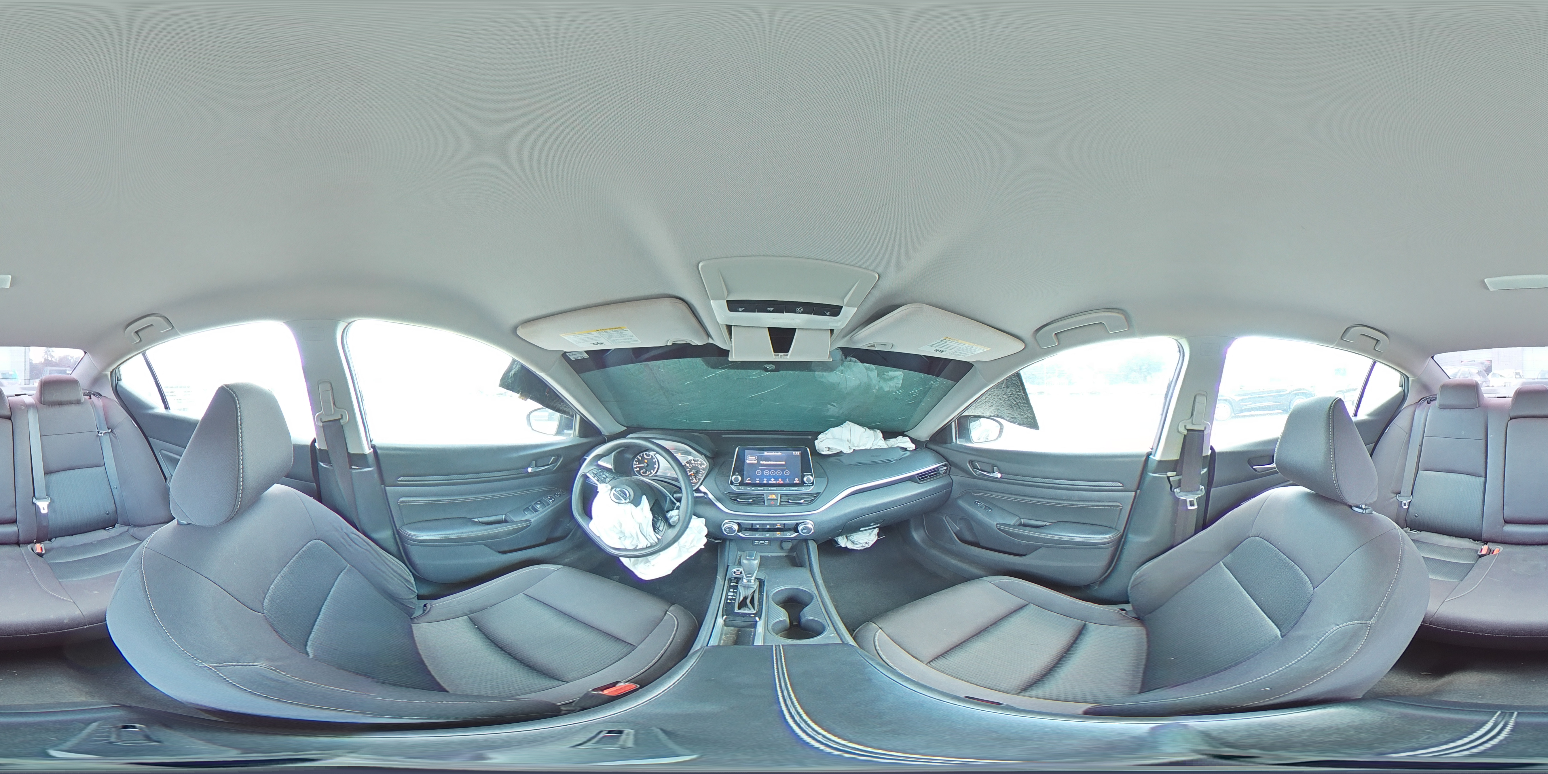 2020 Nissan Altima - Image 14