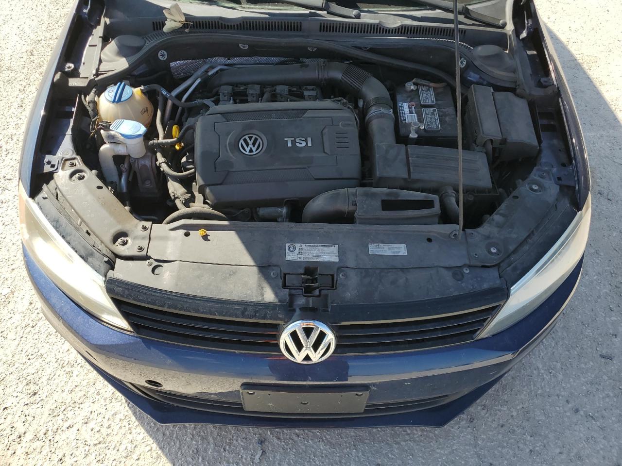 2014 Volkswagen Jetta - Image 11