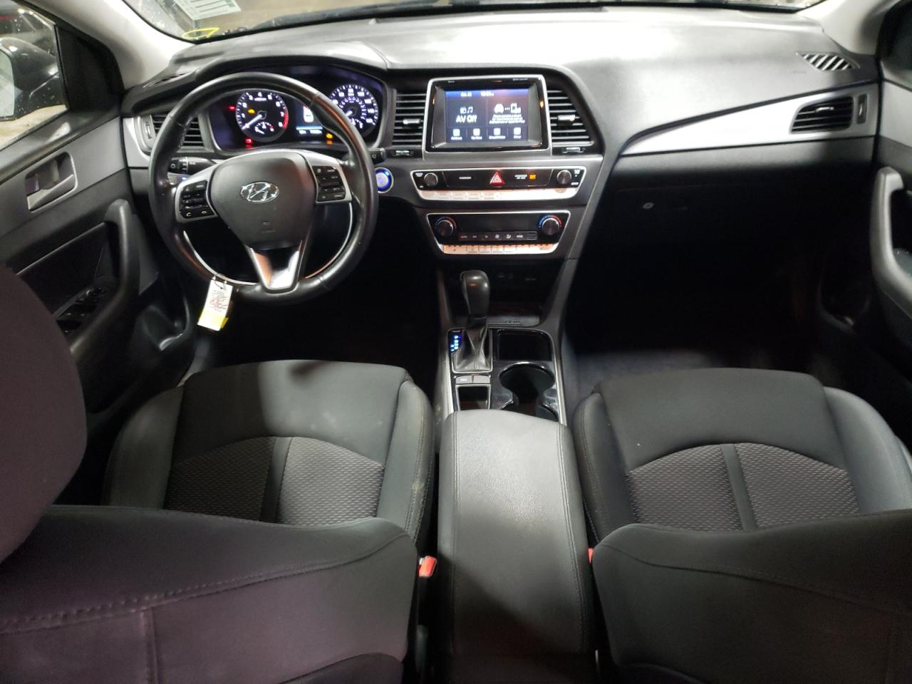 2019 Hyundai Sonata - Image 8