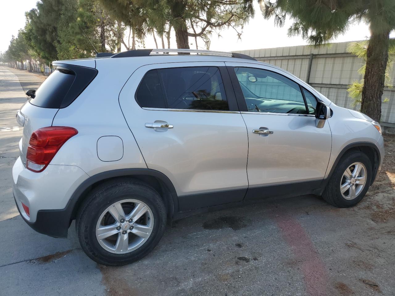 2019 Chevrolet Trax - Image 3