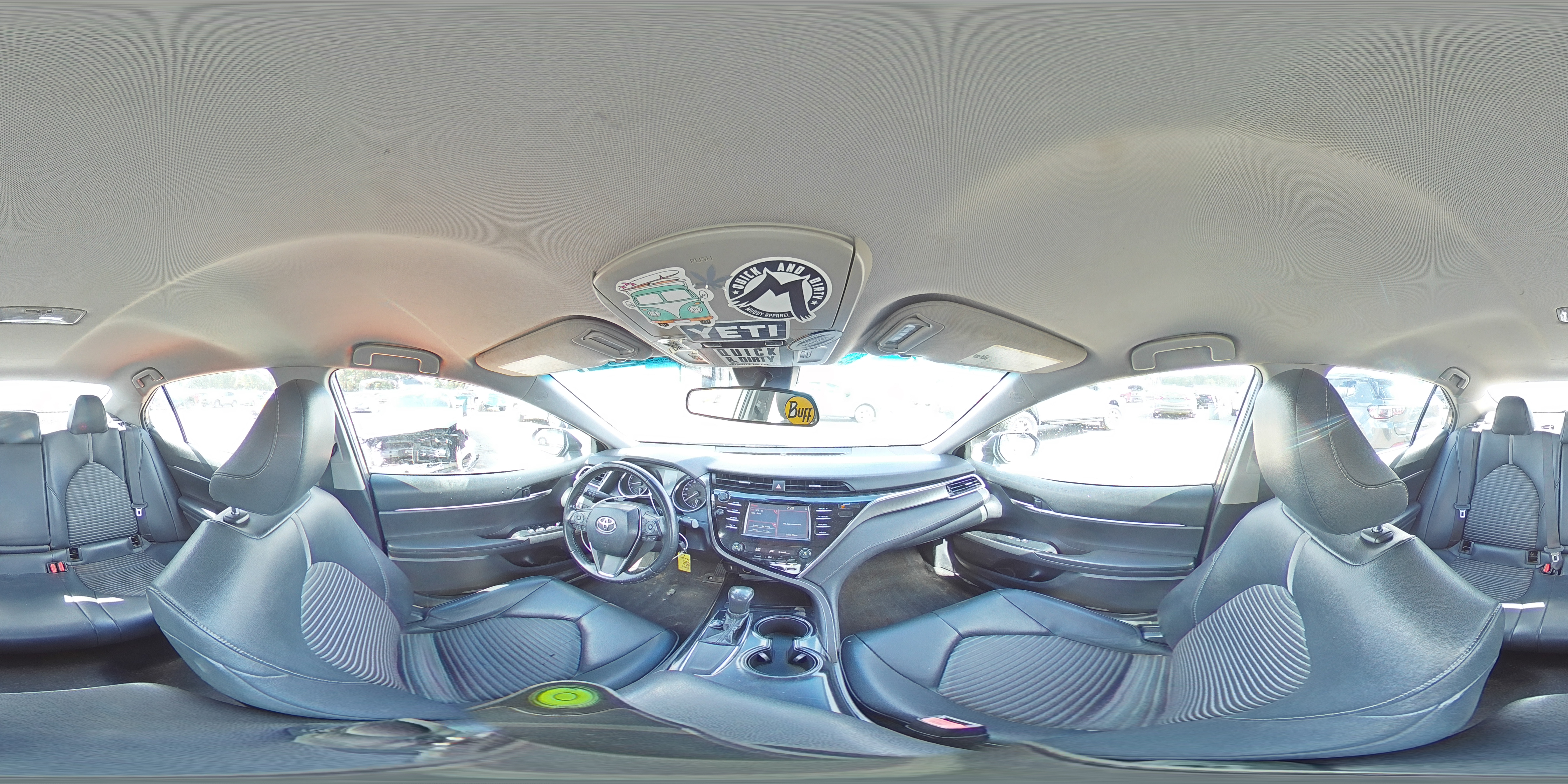 2018 Toyota Camry - Image 15
