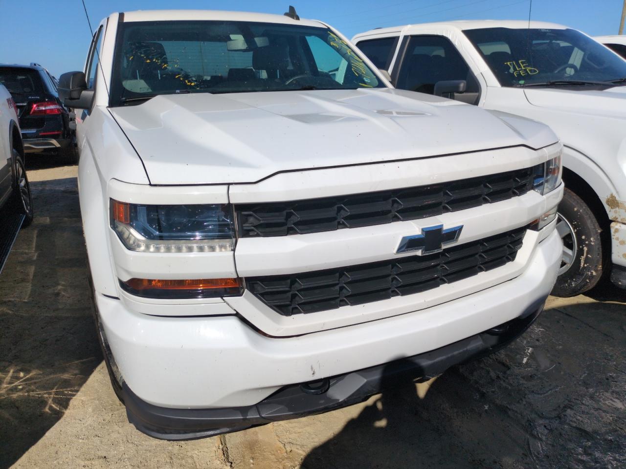 2018 Chevrolet Silverado - Image 5