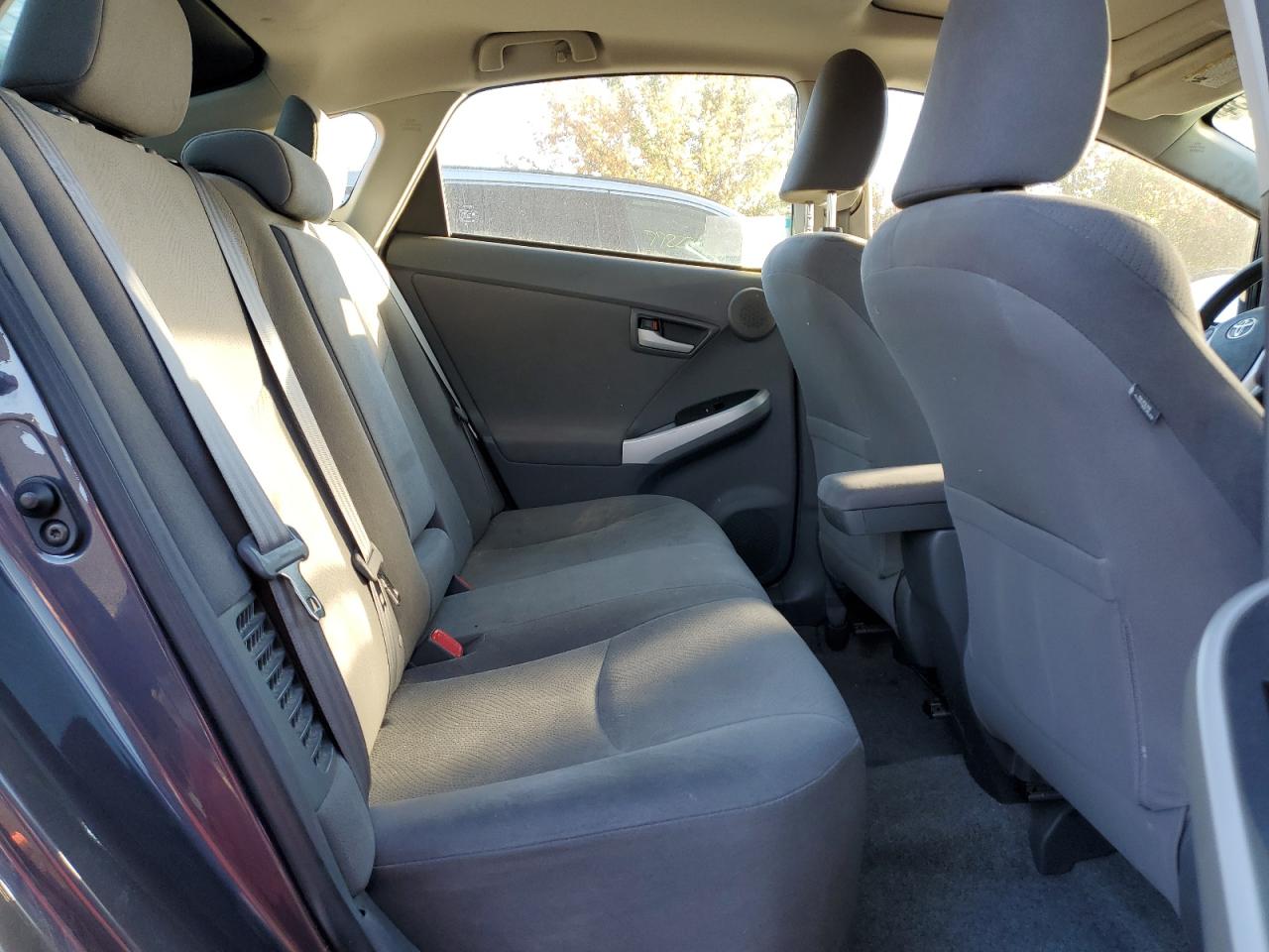 2010 Toyota Prius - Image 10