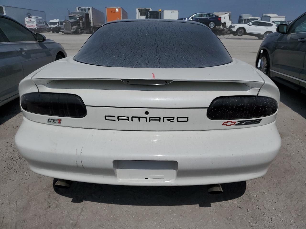 1994 Chevrolet Camaro Z28 VIN: 2G1FP22P6R2174641 Lot: 74356334