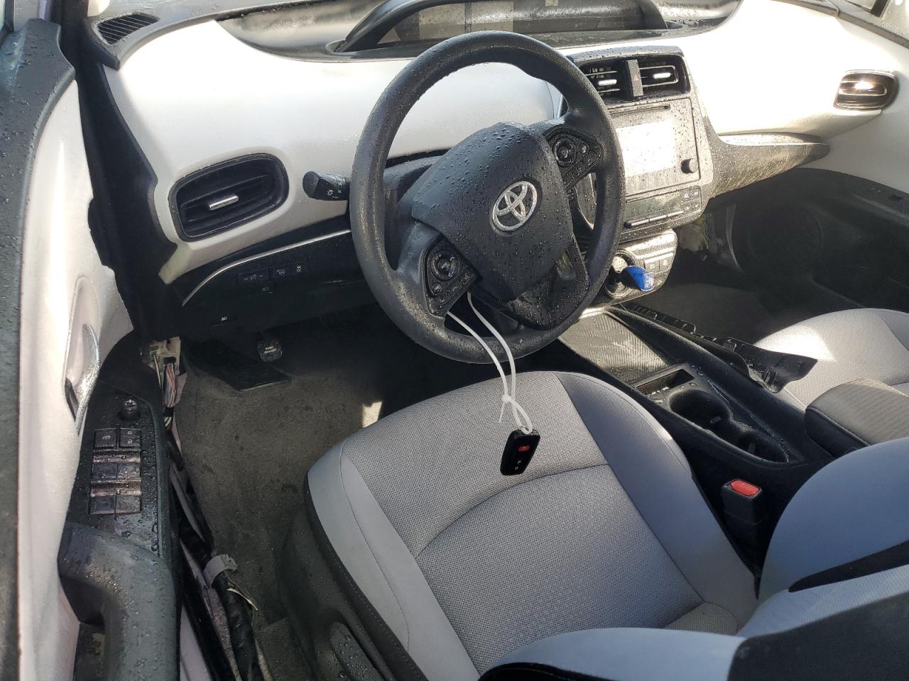 2019 Toyota Prius - Image 8