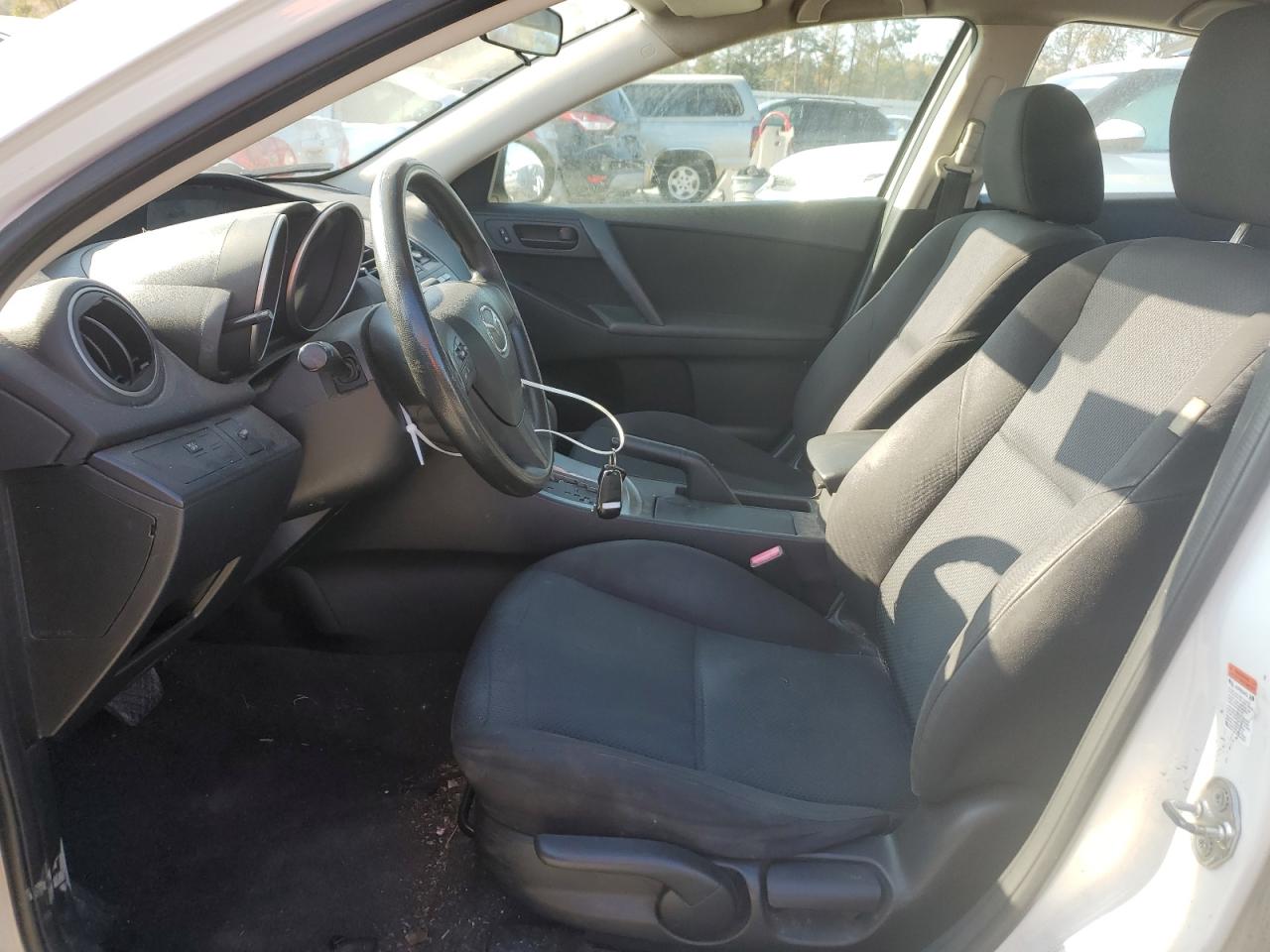 2011 Mazda 3 - Image 7