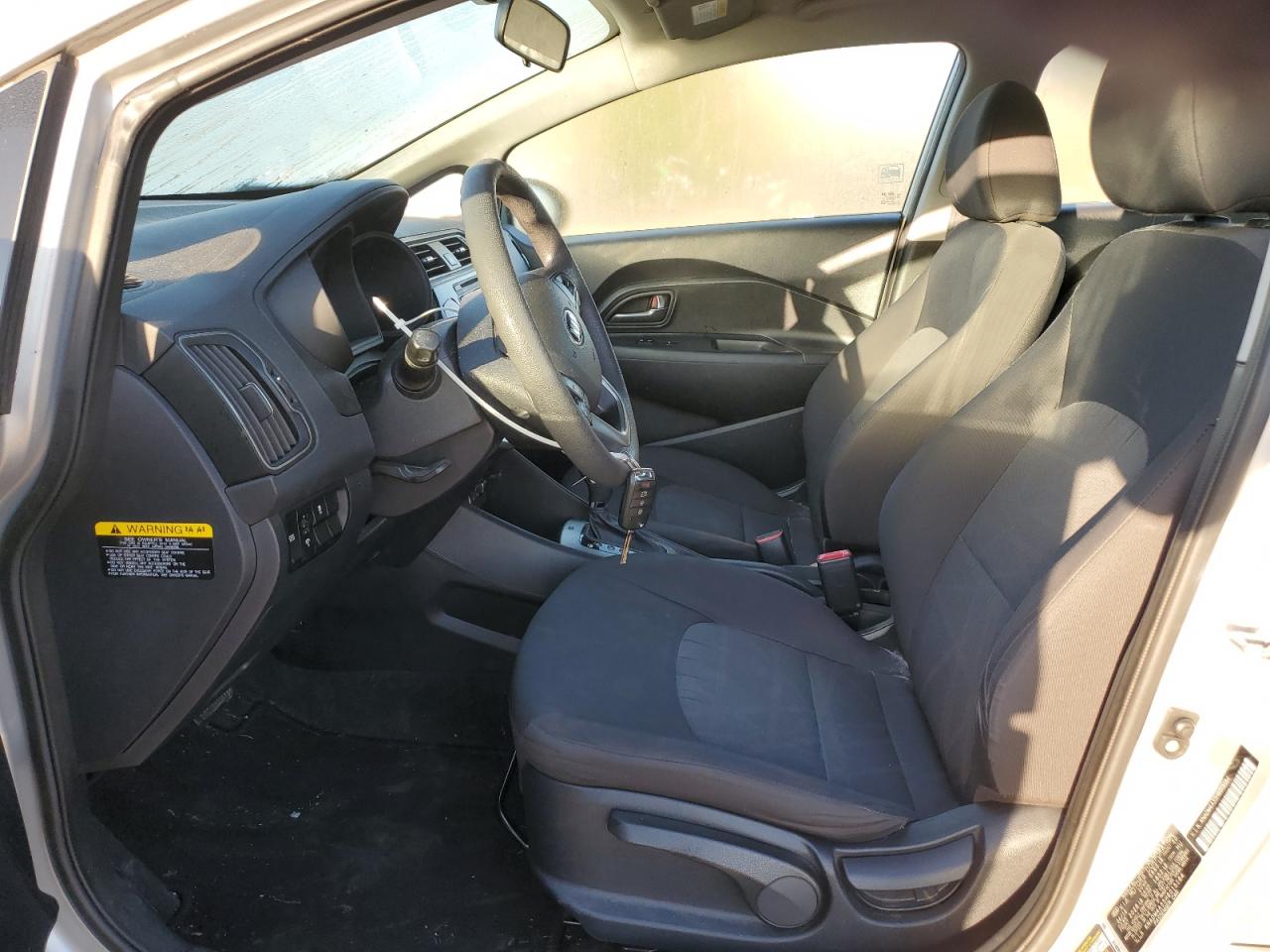 KNADM4A35H6015184 2017 Kia Rio Lx