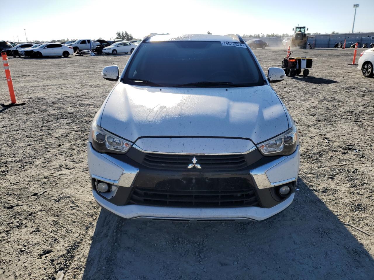 2017 Mitsubishi Outlander - Image 5