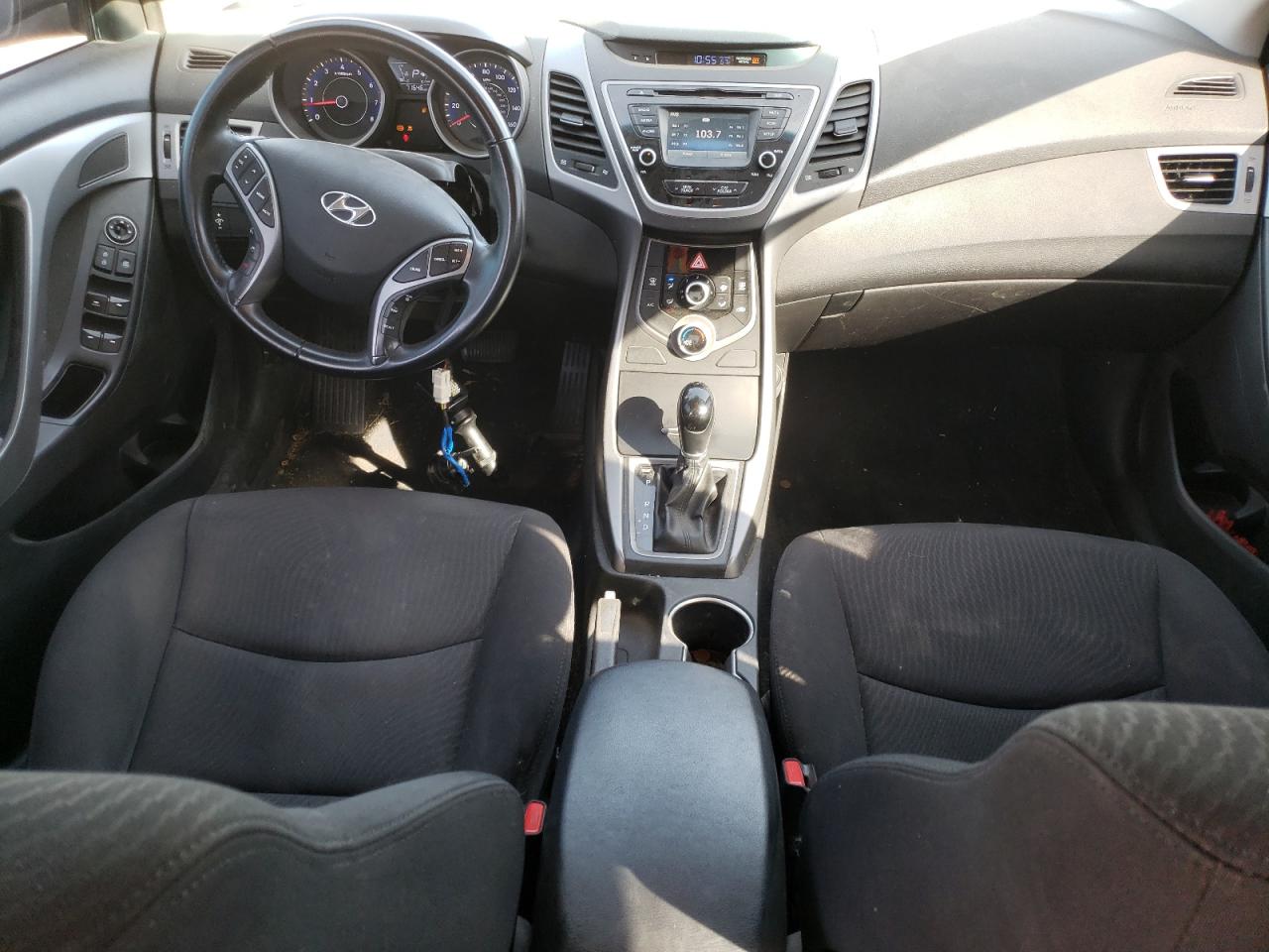 KMHDH4AE8FU433381 2015 Hyundai Elantra Se