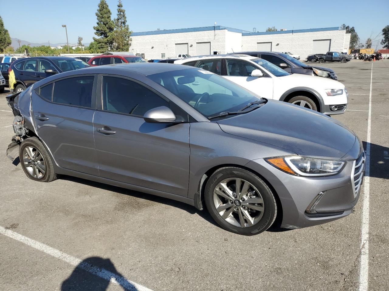 2018 Hyundai Elantra - Image 4