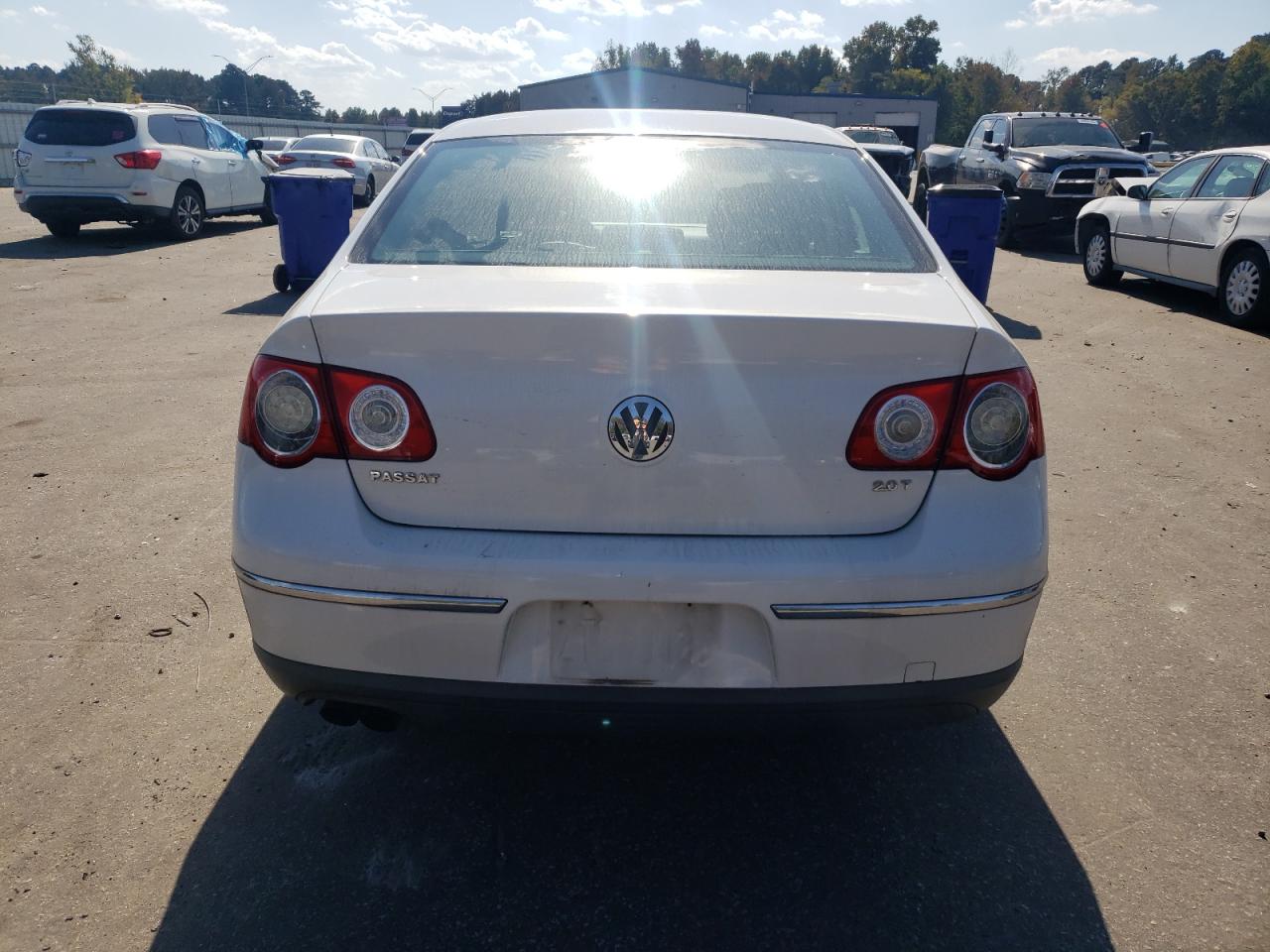 2008 Volkswagen Passat Turbo VIN: WVWJK73CX8P132280 Lot: 76902554