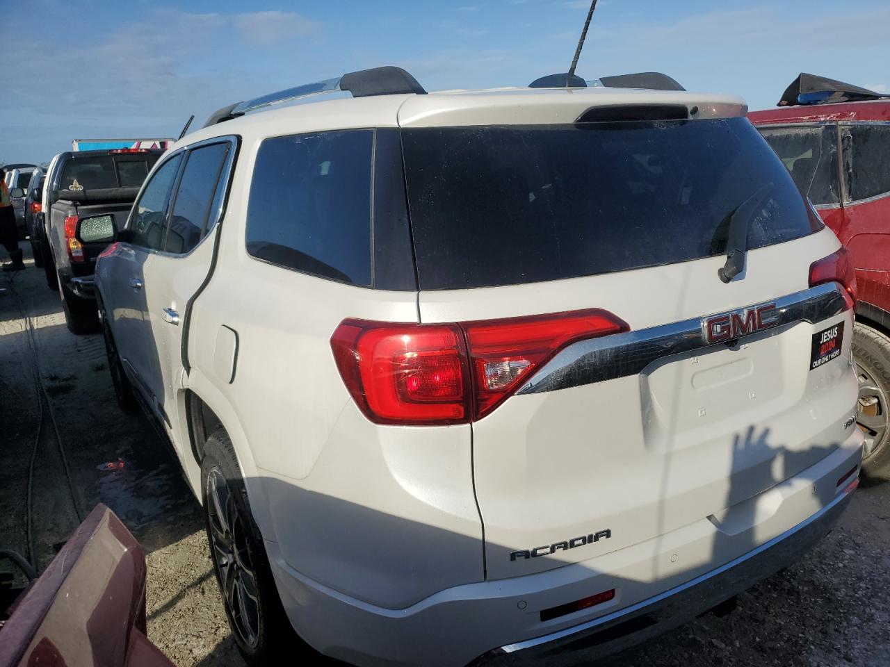2019 GMC Acadia - Image 2