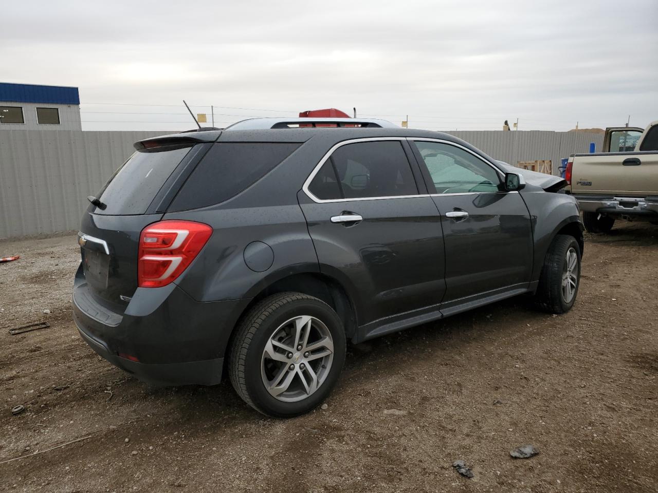 2017 Chevrolet Equinox - Image 3