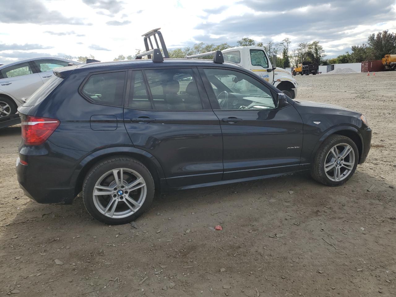 VIN 5UXWX7C59E0E76374 2014 BMW X3 no.3