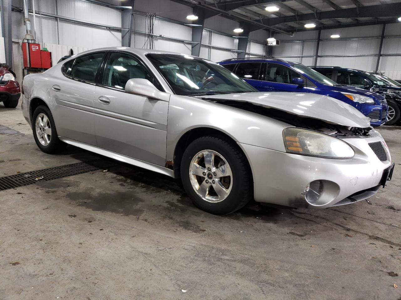 2006 Pontiac Grand Prix - Image 4