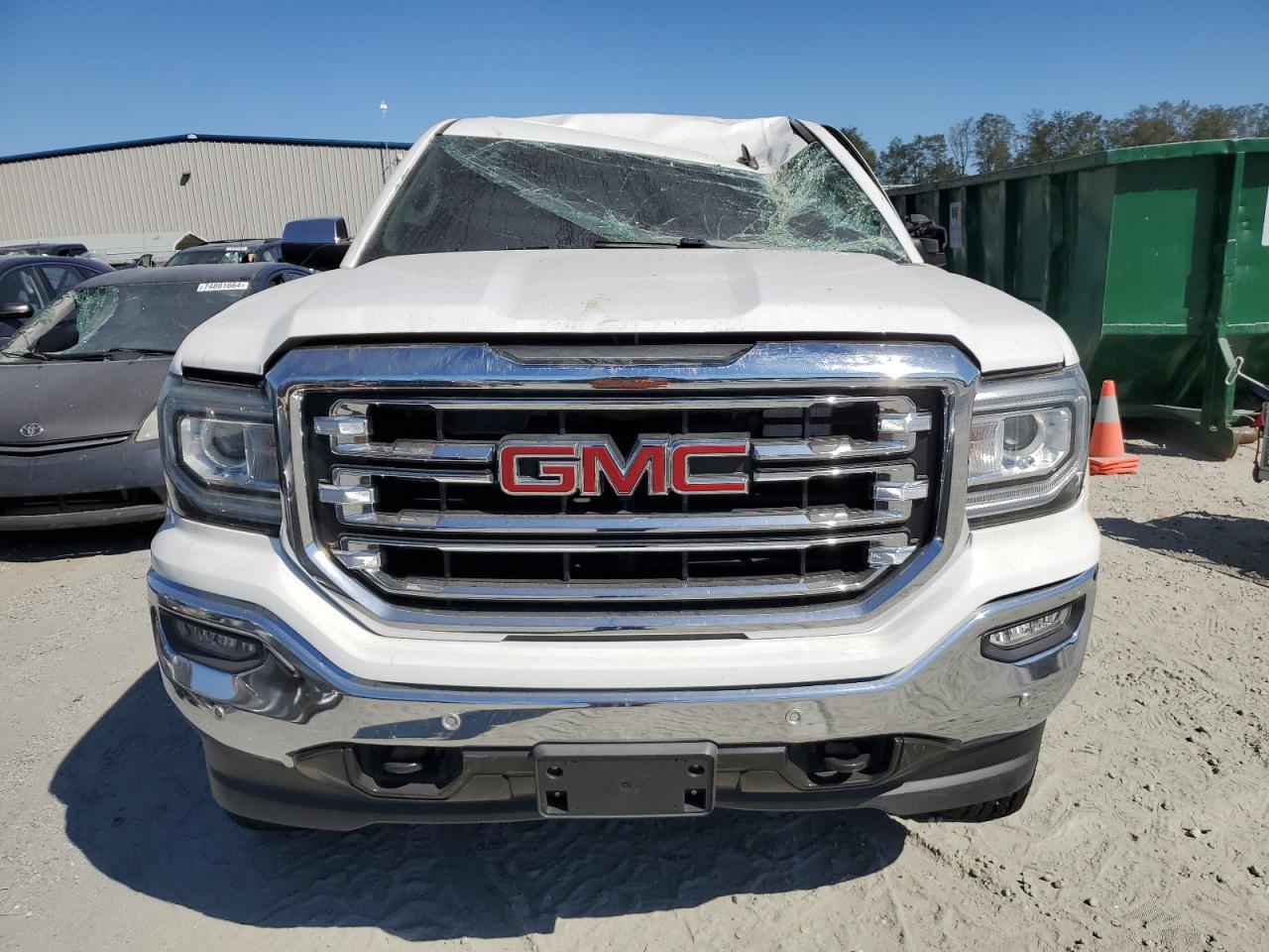 2017 GMC Sierra - Image 5