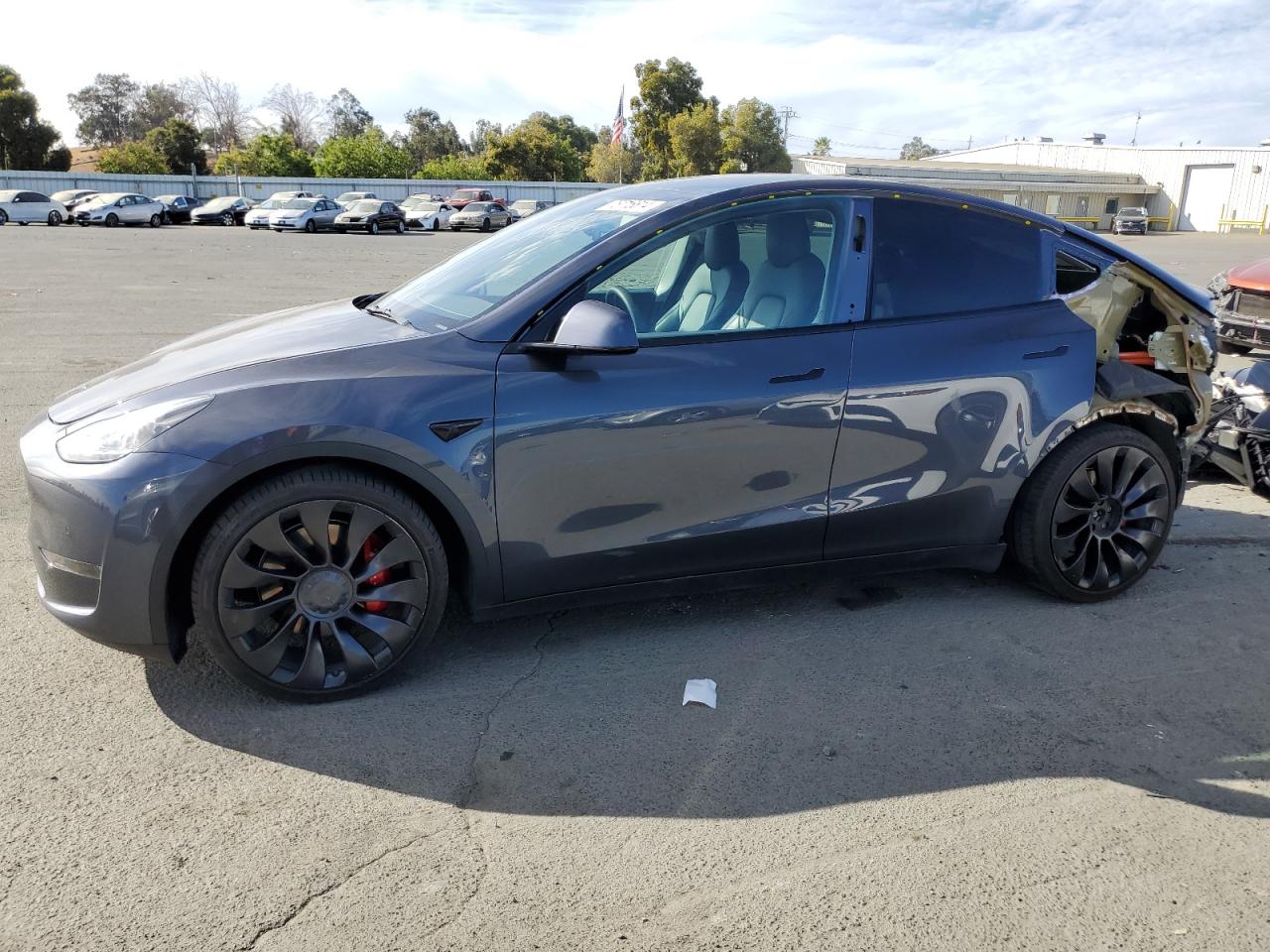 7SAYGDEF3NF405851 2022 TESLA MODEL Y - Image 1