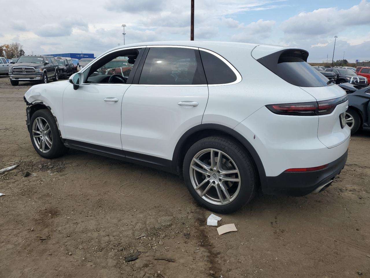 VIN WP1AA2AY8KDA09296 2019 PORSCHE CAYENNE no.2