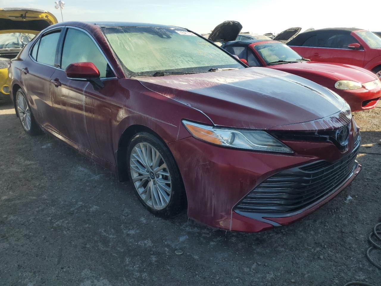 VIN 4T1B11HK1JU524569 2018 TOYOTA CAMRY no.4