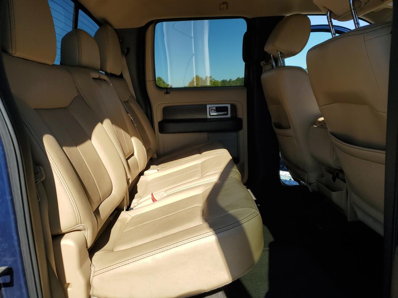 2012 Ford F-150 - Image 10