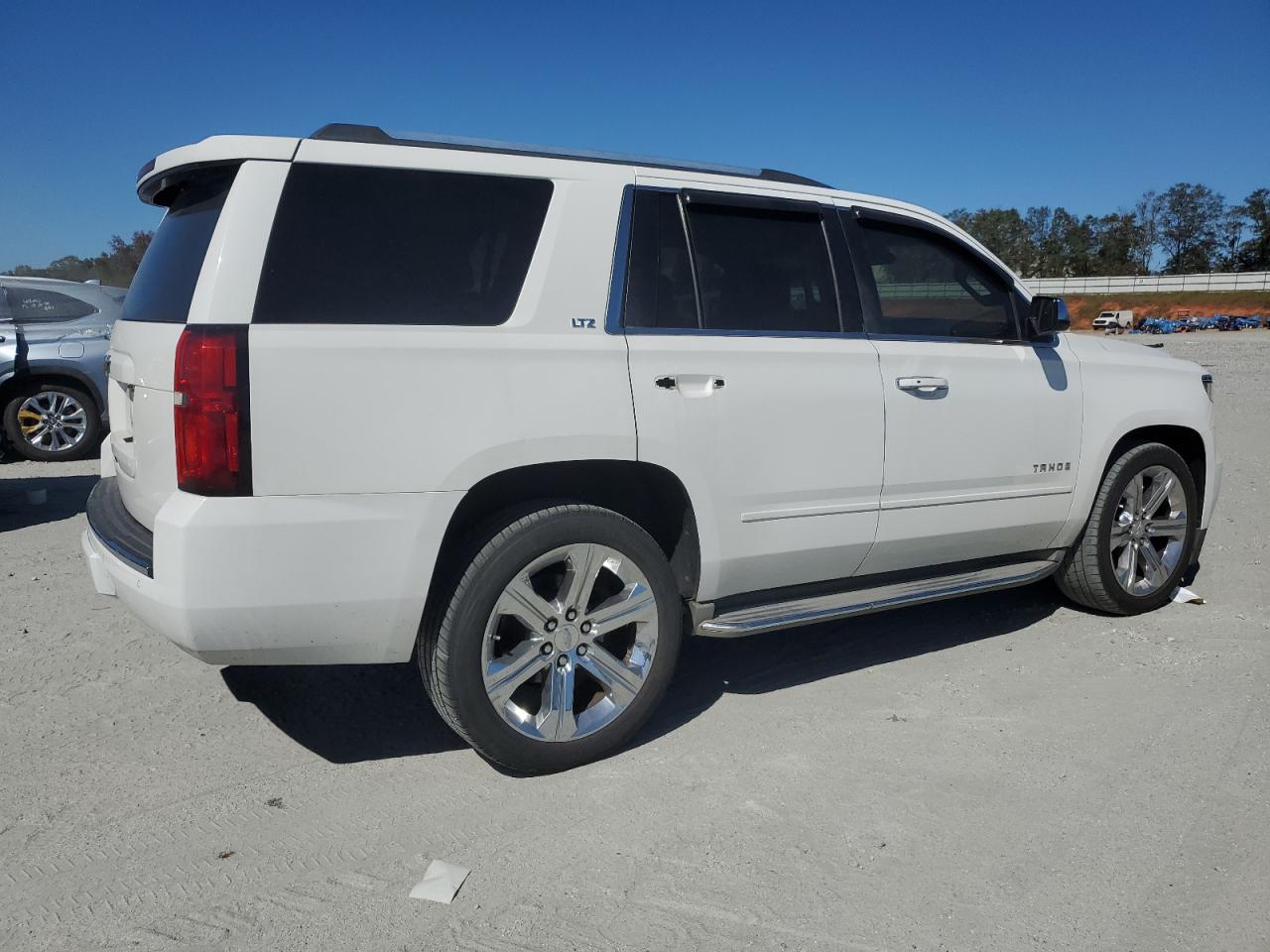2015 Chevrolet Tahoe - Image 3