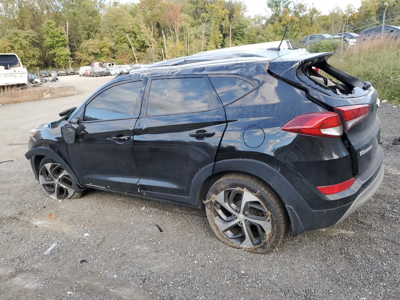 2017 Hyundai Tucson - Image 2