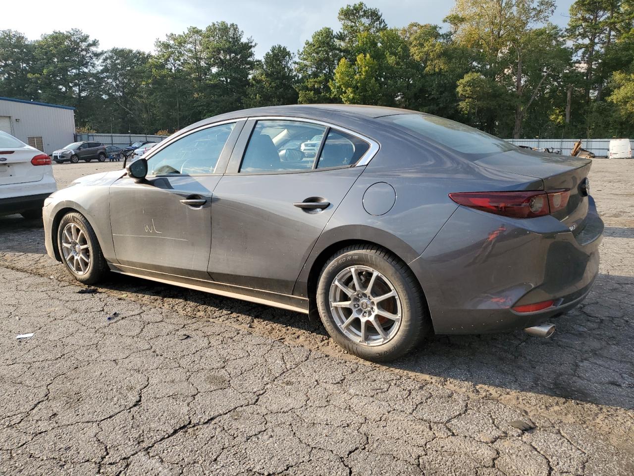 JM1BPACL4K1107940 2019 MAZDA 3 - Image 2