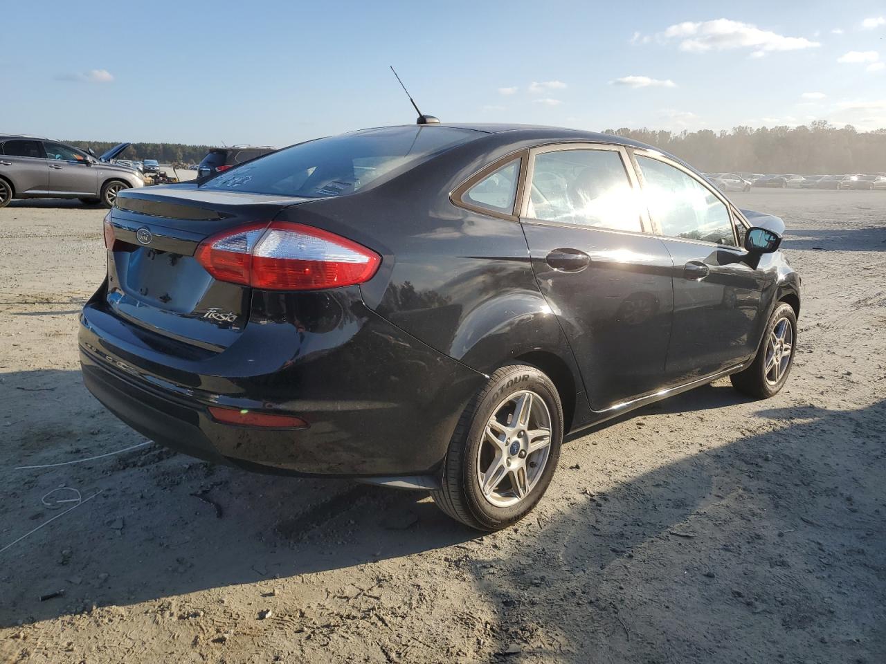 2018 Ford Fiesta - Image 3