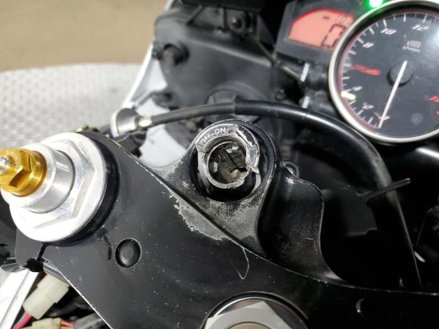 2010 YAMAHA YZFR6 