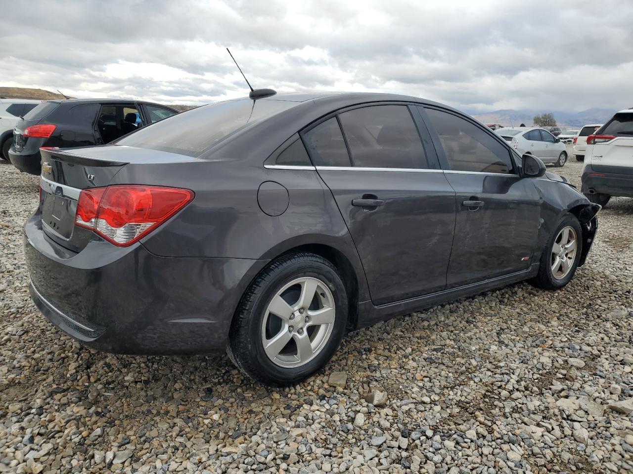 VIN 1G1PC5SB0F7165265 2015 CHEVROLET CRUZE no.3