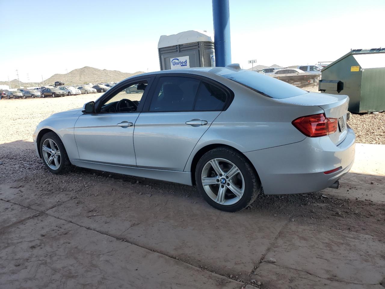 WBA3B1C51FK139049 2015 BMW 3 SERIES - Image 2