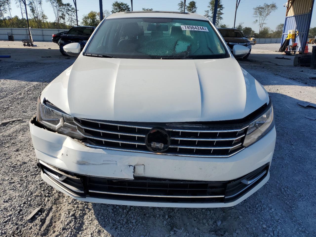 VIN 1VWLA7A32KC011429 2019 VOLKSWAGEN PASSAT no.5